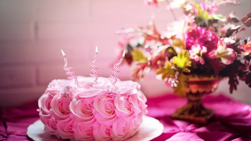 Amscan Dekoracja Stołu Tort Happy Birthday 25,4Cm 1Szt